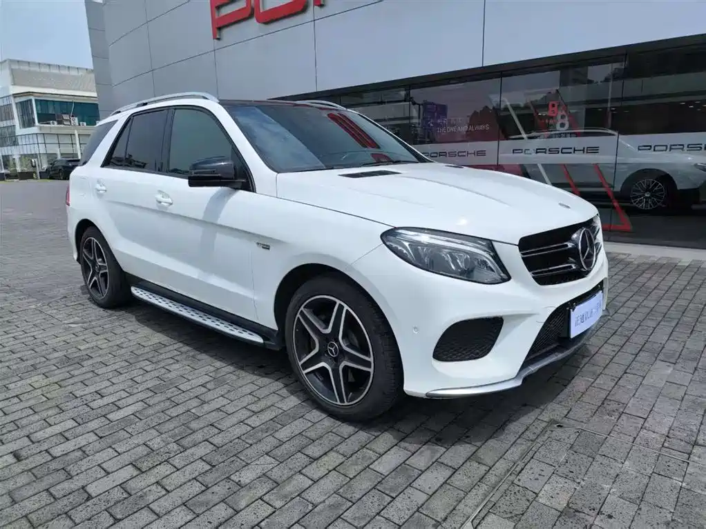 Mercedes-Benz GLE AMG 2017 AMG GLE 43 4MATIC
