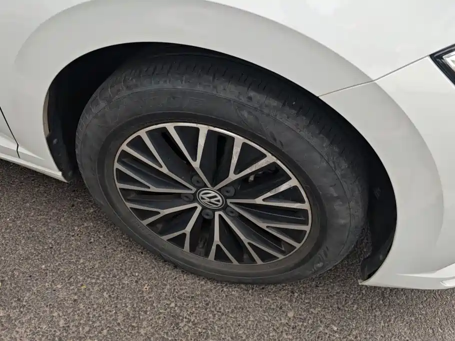 Volkswagen Sagitar — миниатюра 6