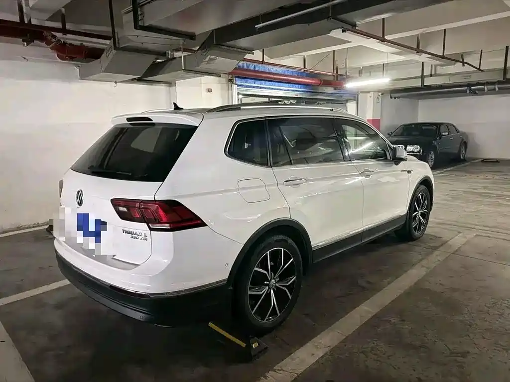 Volkswagen Tiguan L — миниатюра 11