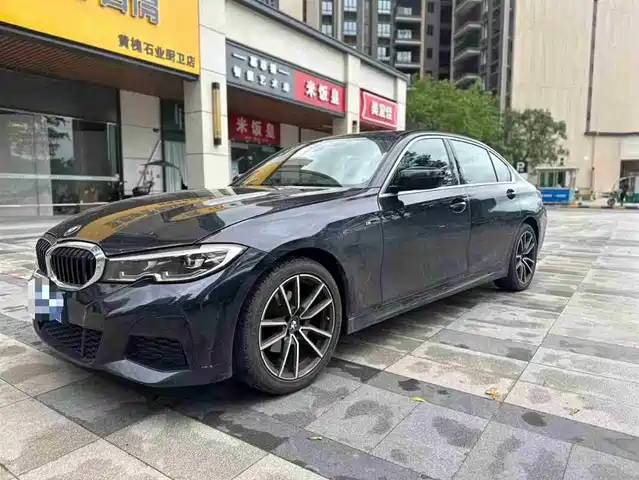 BMW  3 SERIES 2022