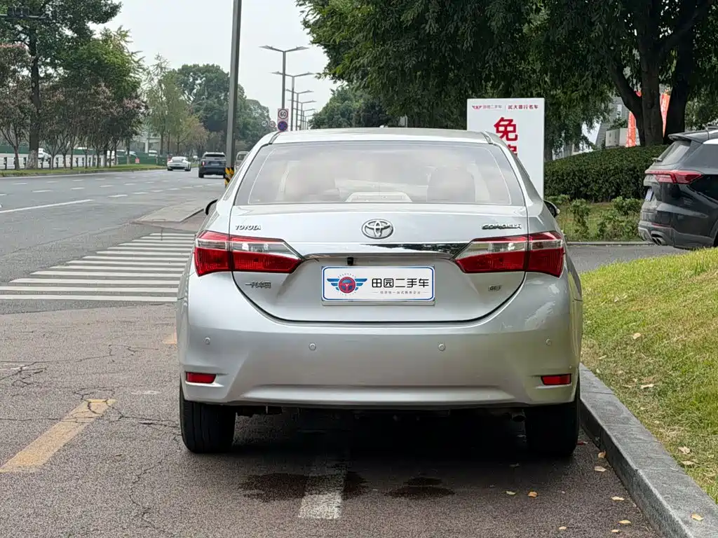 Toyota Corolla — миниатюра 5
