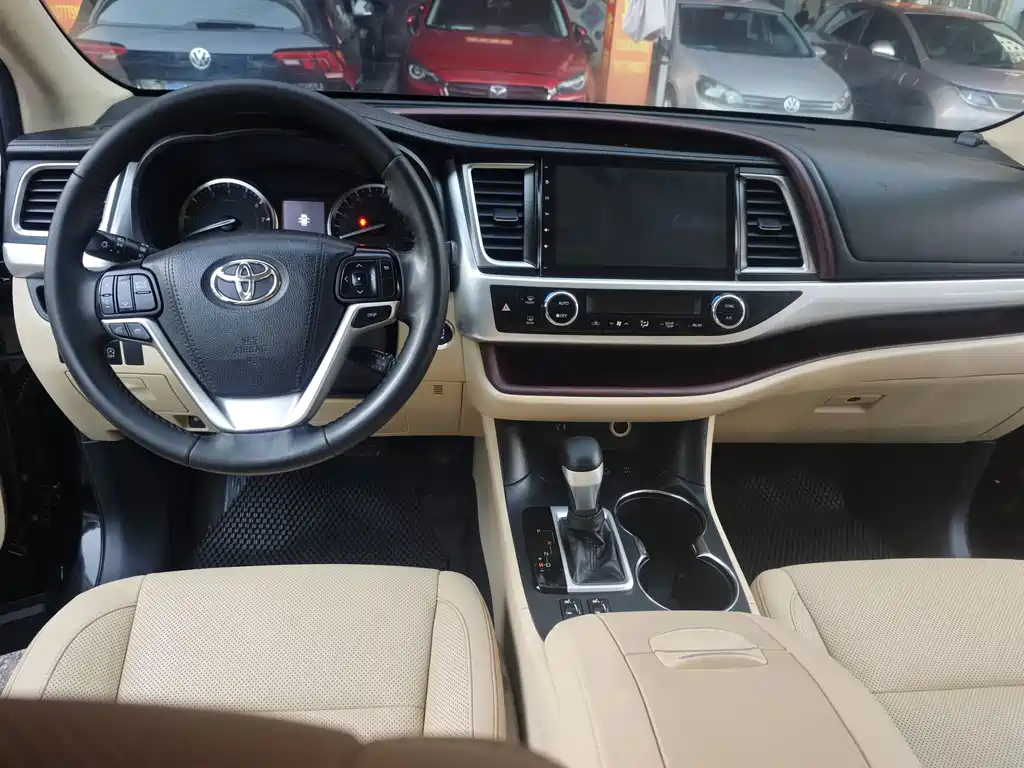 Toyota Highlander — миниатюра 13