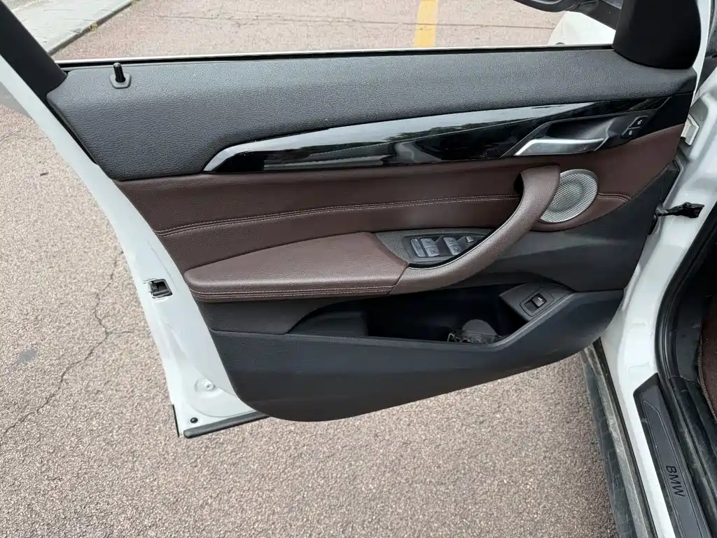 BMW X1 — миниатюра 6