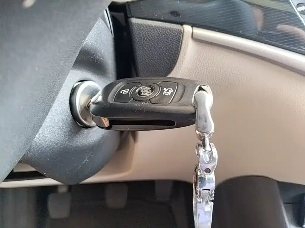 Buick Verano — миниатюра 9