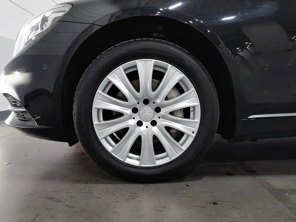 Mercedes-Benz S-Class — миниатюра 17
