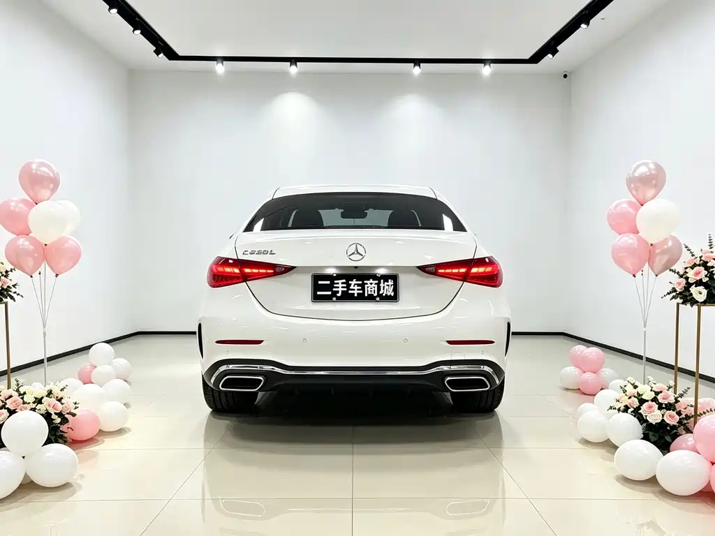 Mercedes-Benz C-Class — миниатюра 13