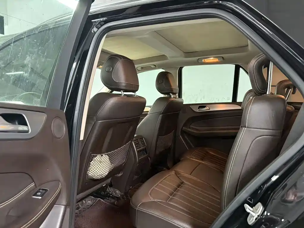 Mercedes-Benz GLE (Import) — миниатюра 7