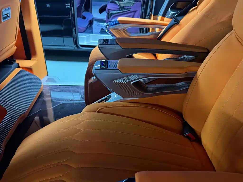Mercedes-Benz Vito — миниатюра 20