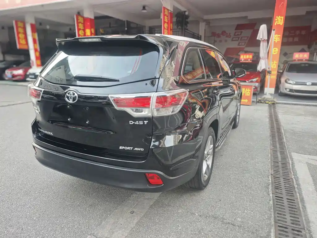 Toyota Highlander — миниатюра 6