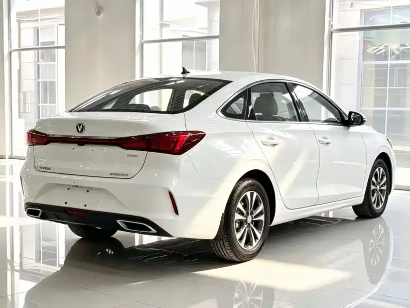 Changan Eado — миниатюра 7