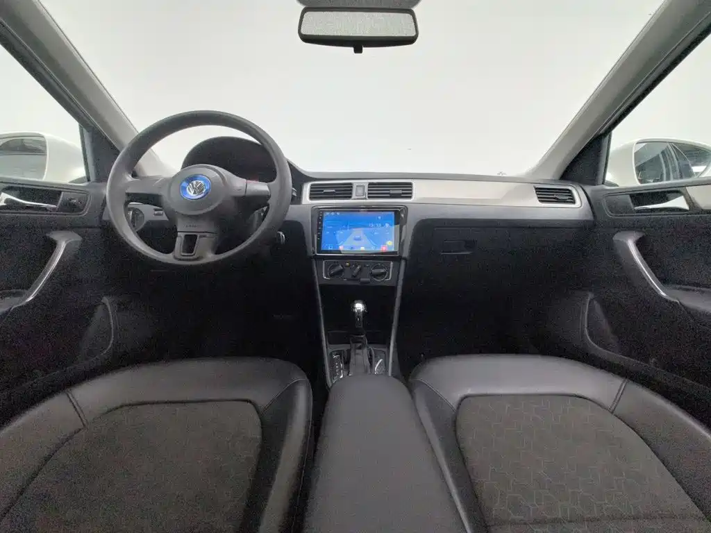 Volkswagen Santana — миниатюра 5