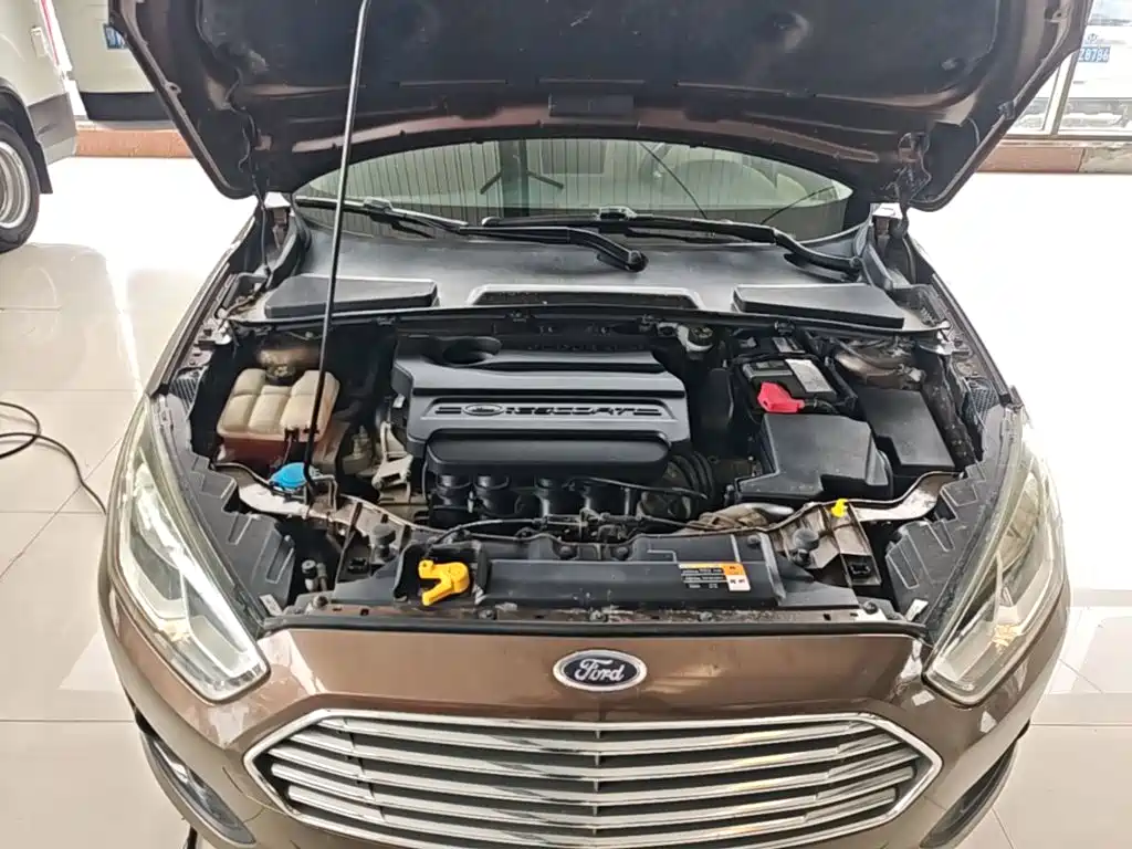 Ford Escort — миниатюра 20