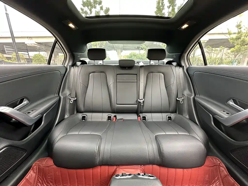 Mercedes-Benz A-Class — миниатюра 16