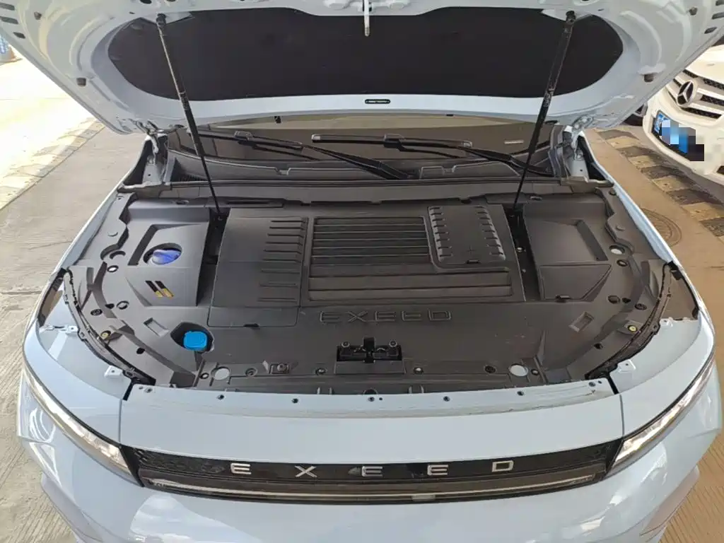 Exeed Zhaofeng C-DM — миниатюра 20