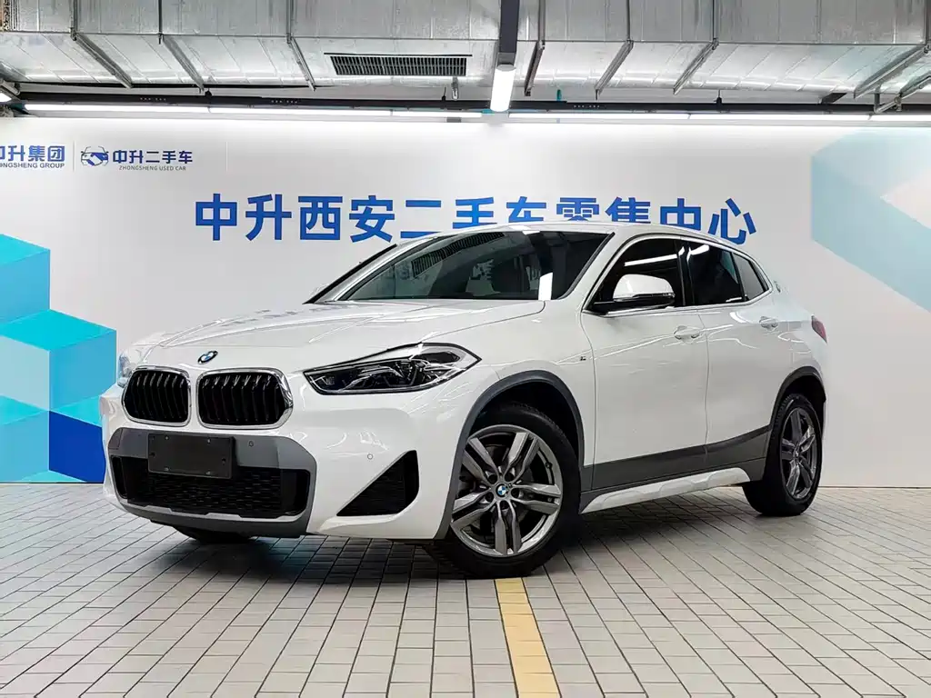 BMW X2 2020 sDrive25i Lead M