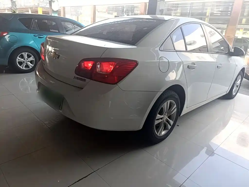 Chevrolet Cruze — миниатюра 7