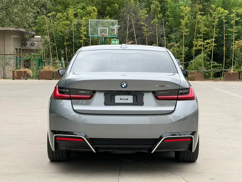 BMW i3 — миниатюра 8