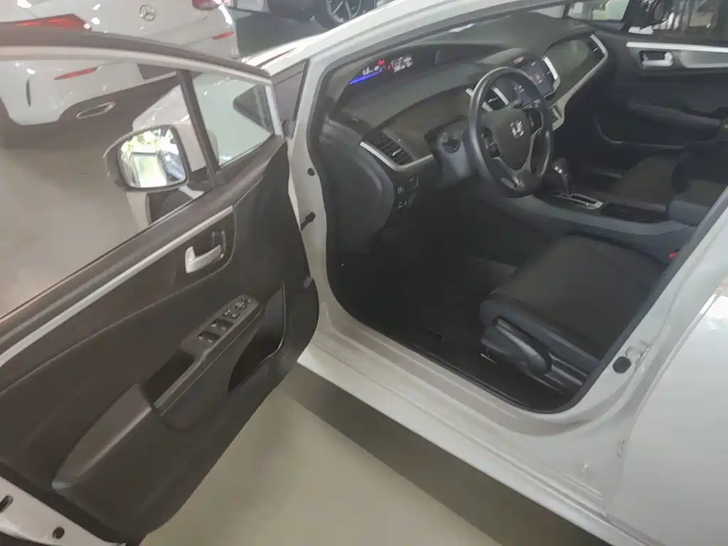 Honda Jade — миниатюра 16