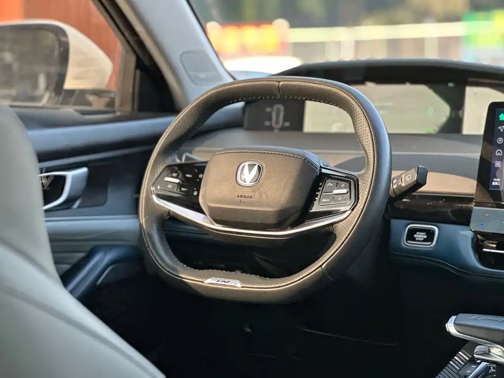 CHANGAN UNI K SMART IDD