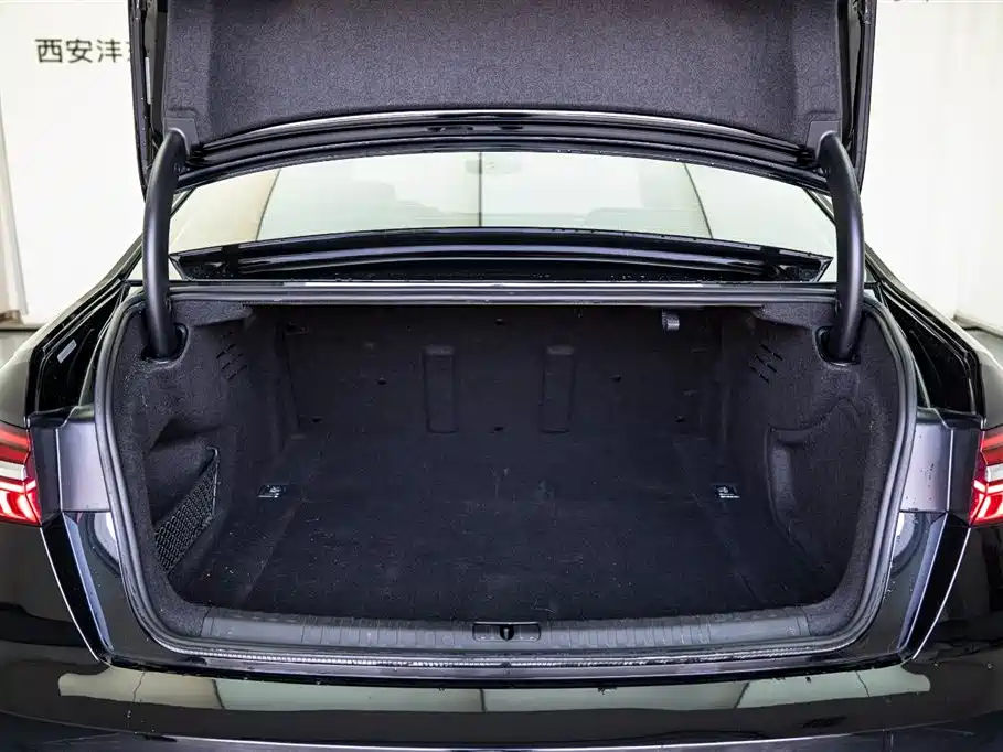 Audi A6L 2021 40 TFSI Luxury