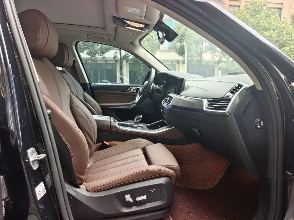 BMW X5 (Import) — миниатюра 10
