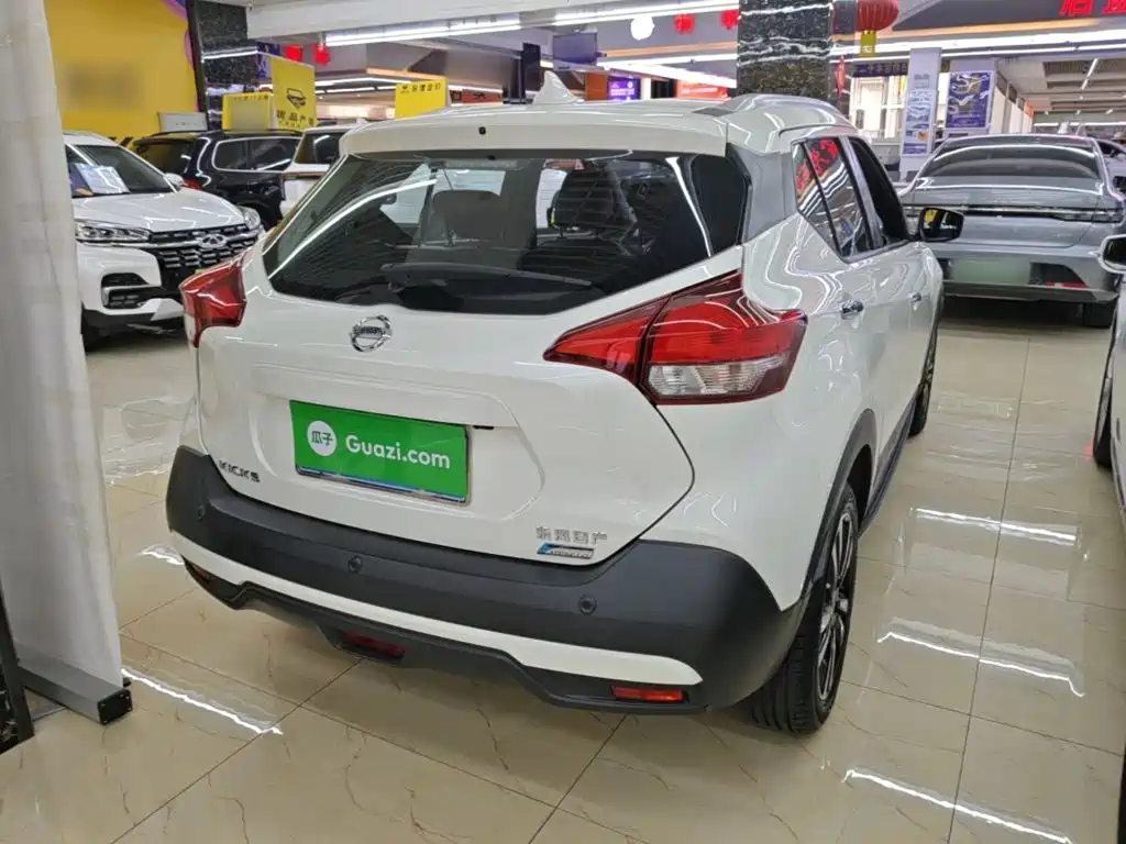 Nissan Kicks - фото 7