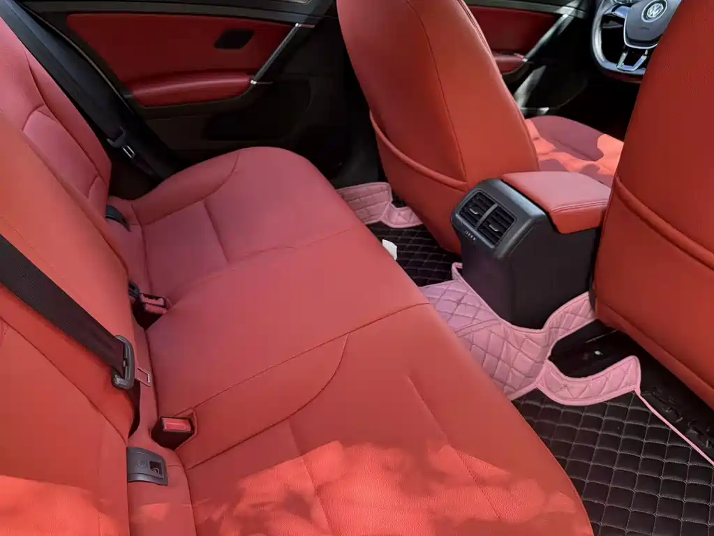 Volkswagen Golf — миниатюра 4
