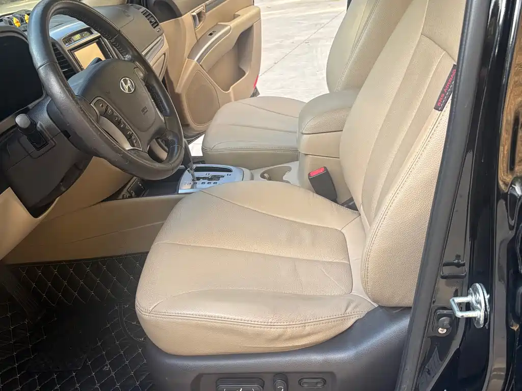 Hyundai Santa Fe Classic — миниатюра 10
