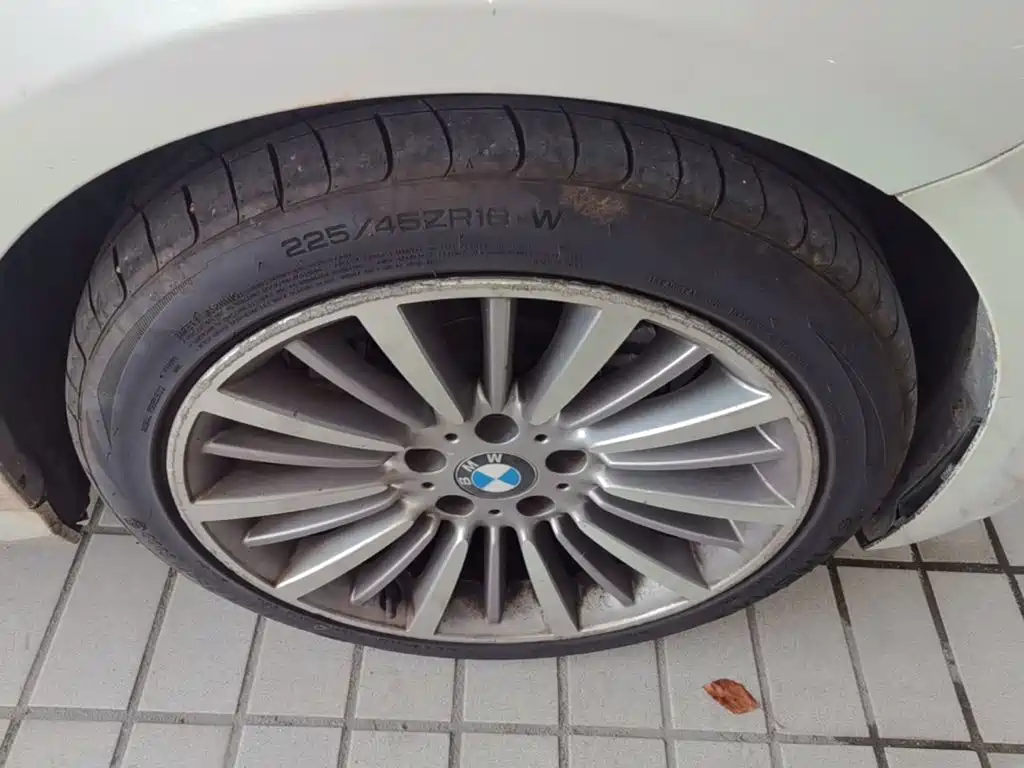 BMW 3 Series — миниатюра 12