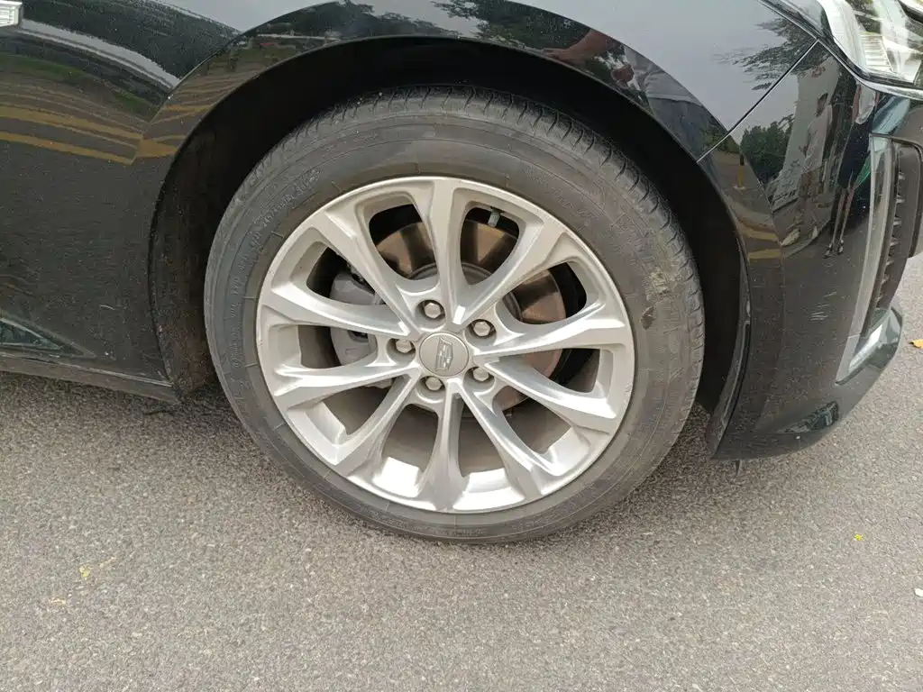 Cadillac CT5 — миниатюра 25