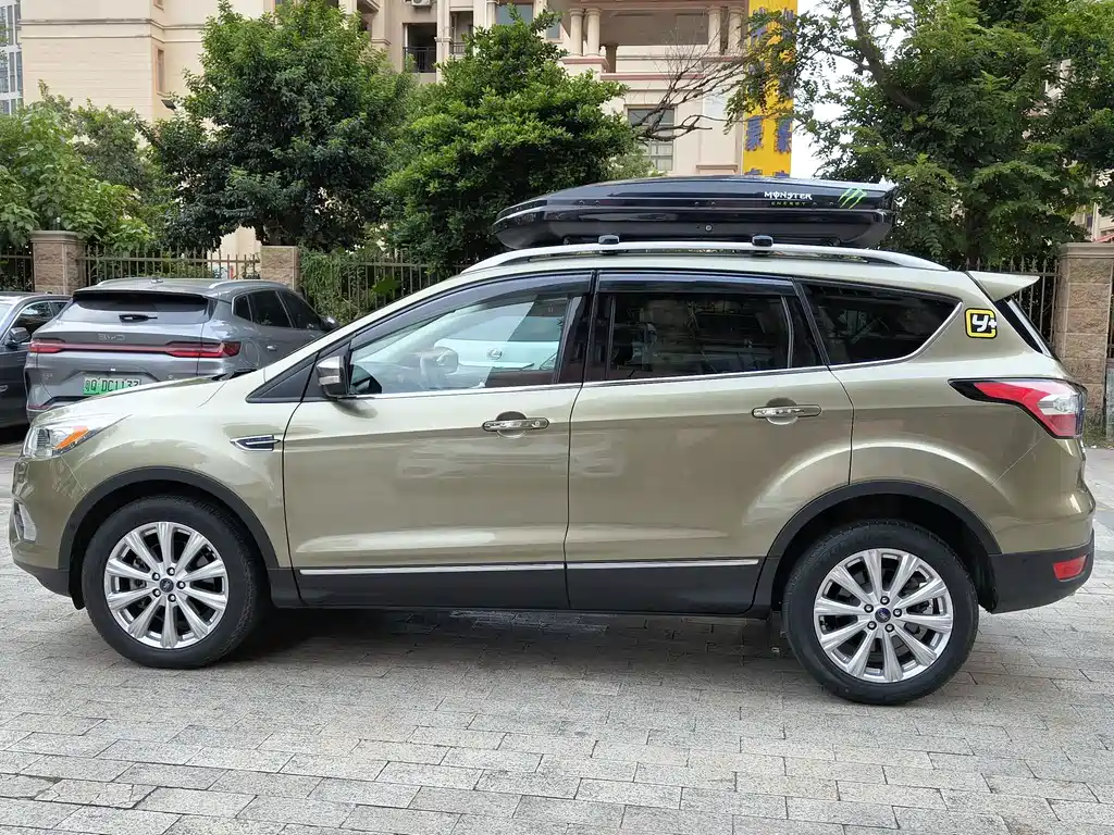 Ford Kuga — миниатюра 2