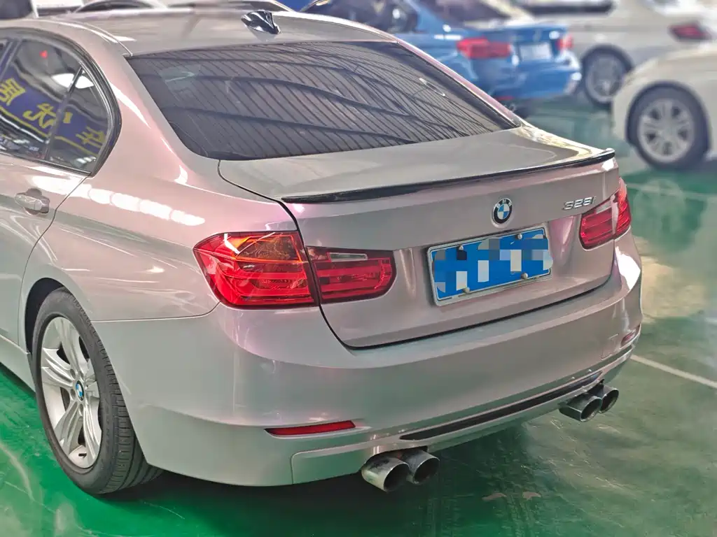 BMW 3 Series — миниатюра 8
