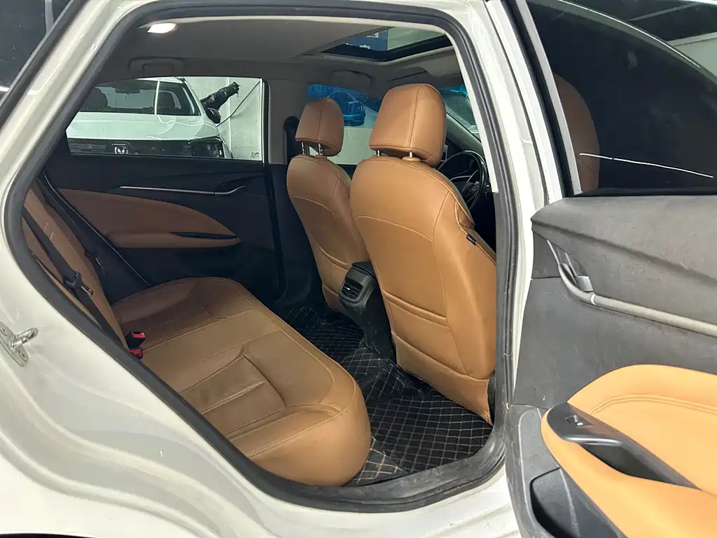 Buick Excelle — миниатюра 10