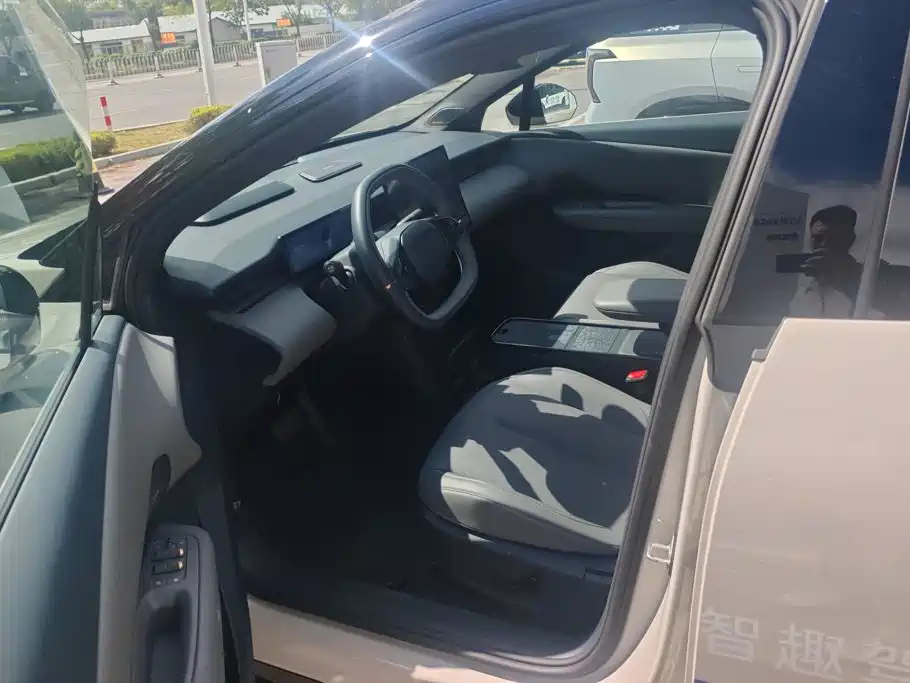 Lynk & Co Z20 — миниатюра 9