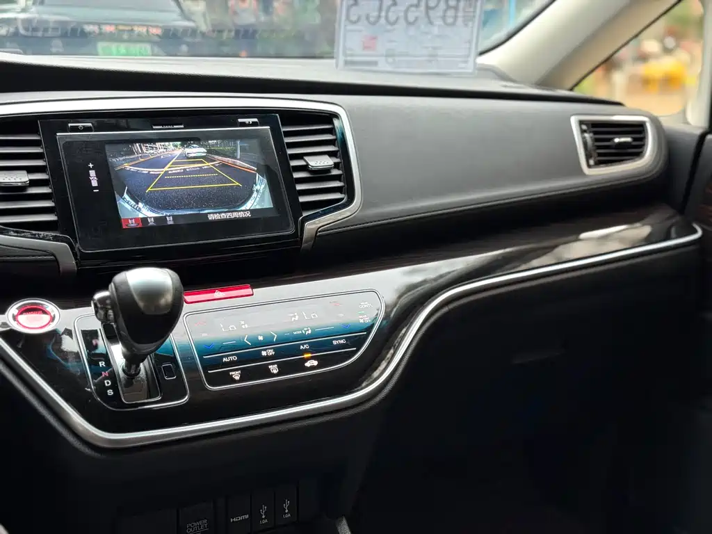 Honda Odyssey 2018 2.4L Luxury