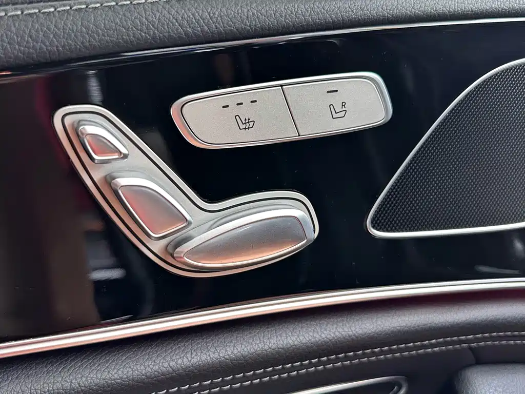 Mercedes-Benz AMG GT — миниатюра 11