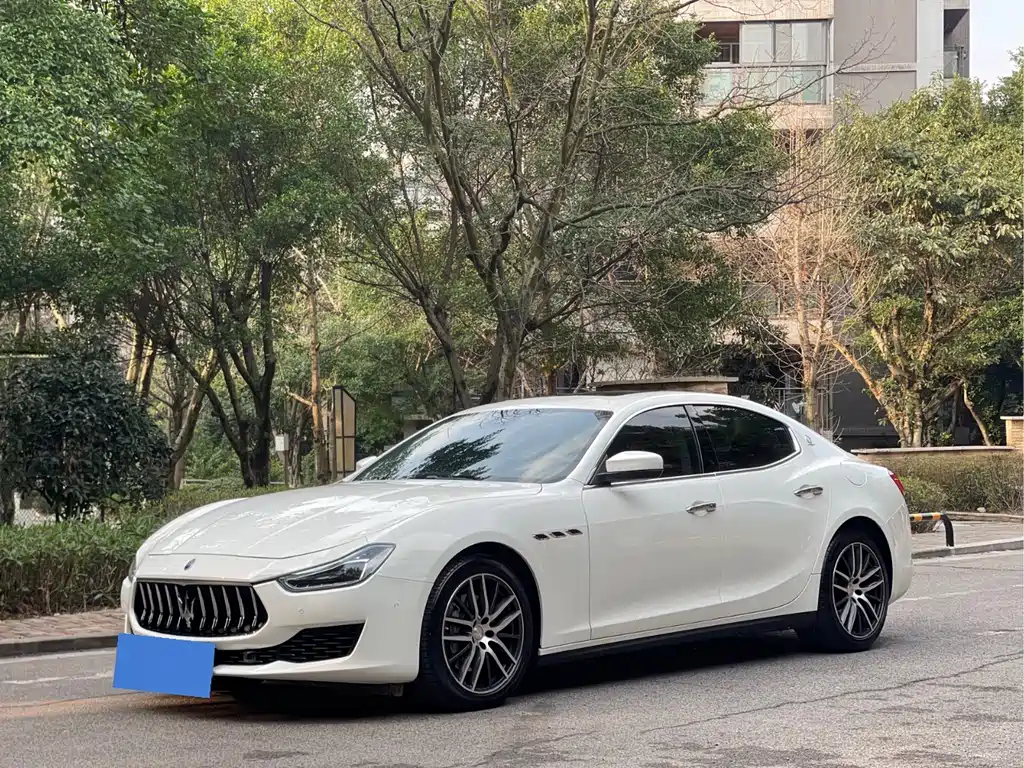 MASERATI GHIBLI