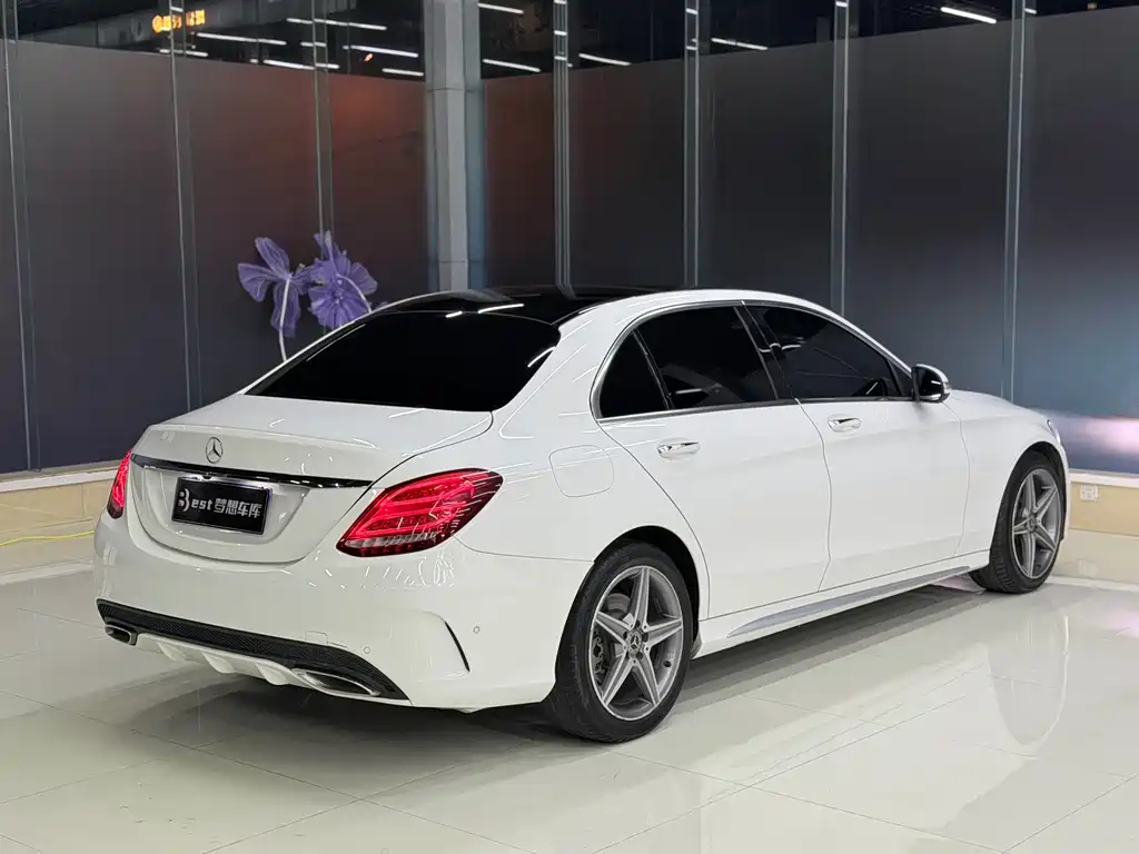 Mercedes-Benz C-Class — миниатюра 6