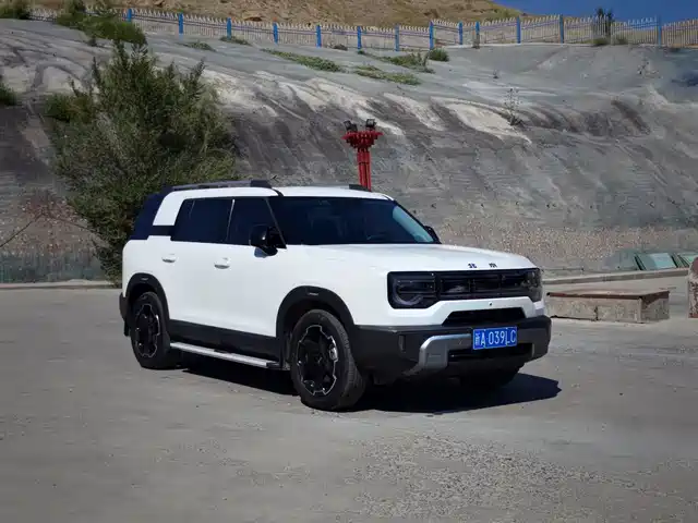 2025 BAIC Beijing B30