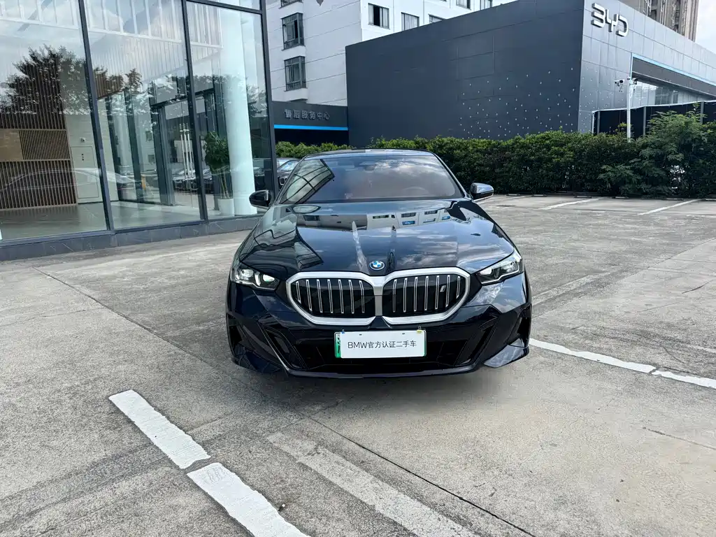 BMW i5 — миниатюра 2