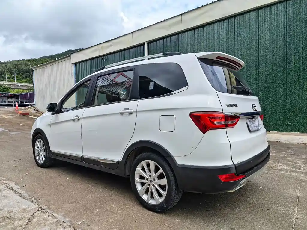 Kaiyi V3 1.5L 自动智联II导航版, фото 4