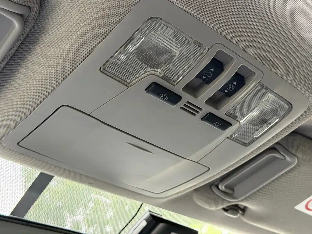 Toyota Highlander — миниатюра 13