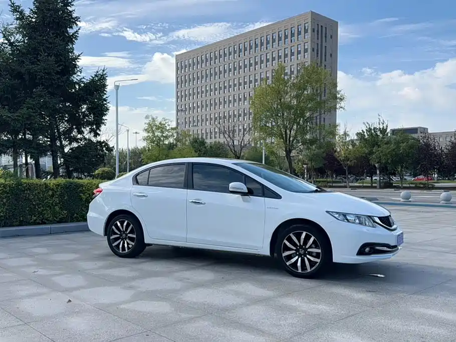 Honda Civic — миниатюра 5