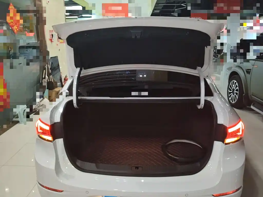 Buick Excelle — миниатюра 19