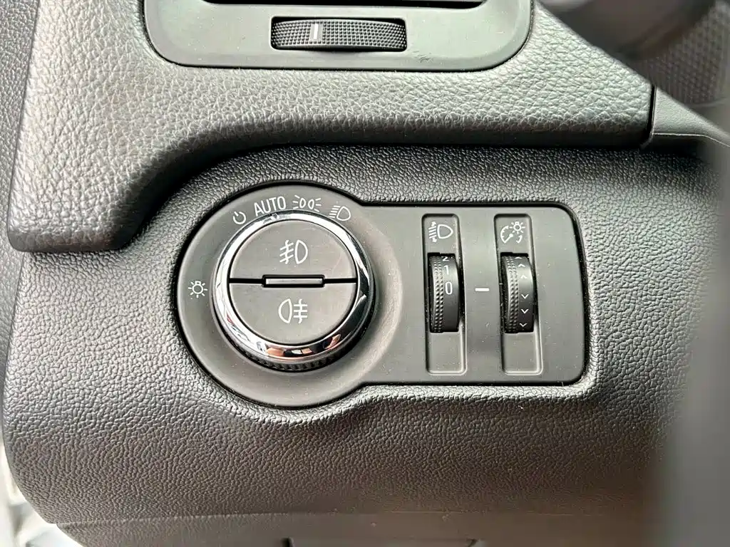 Buick Regal — миниатюра 15