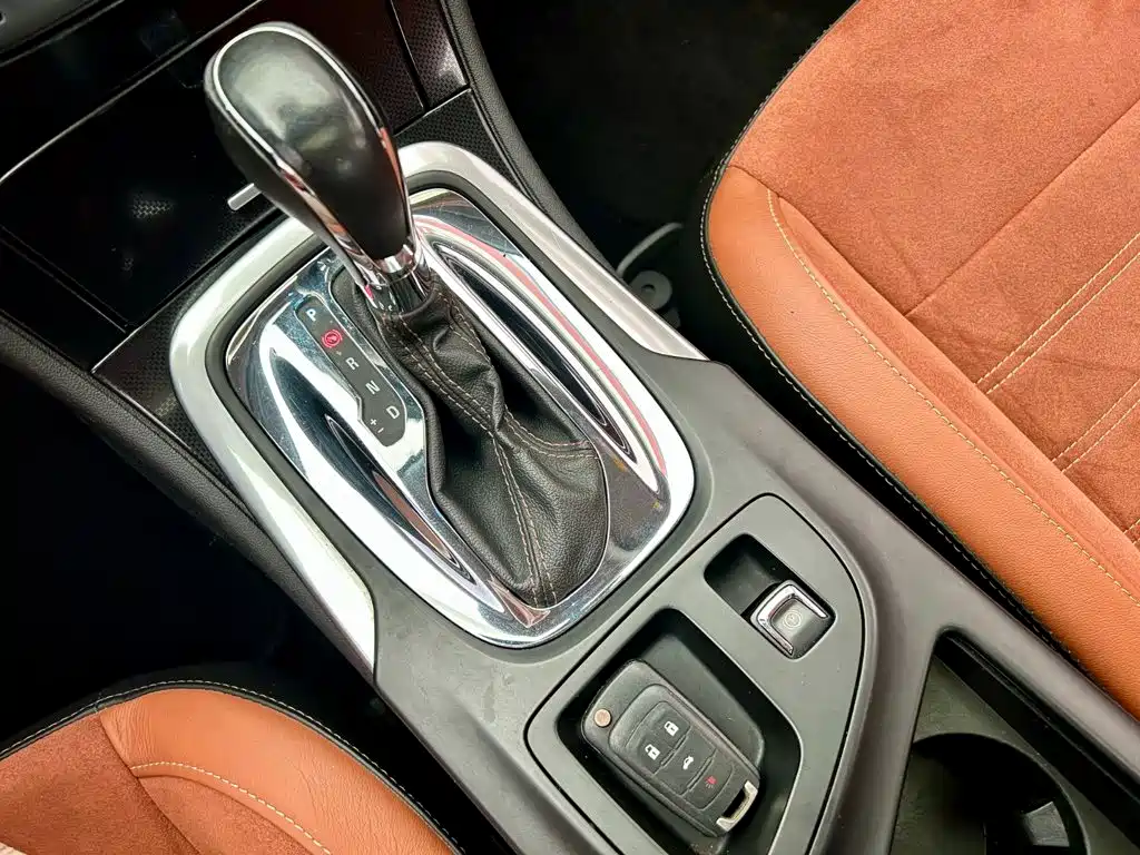Buick Regal — миниатюра 12