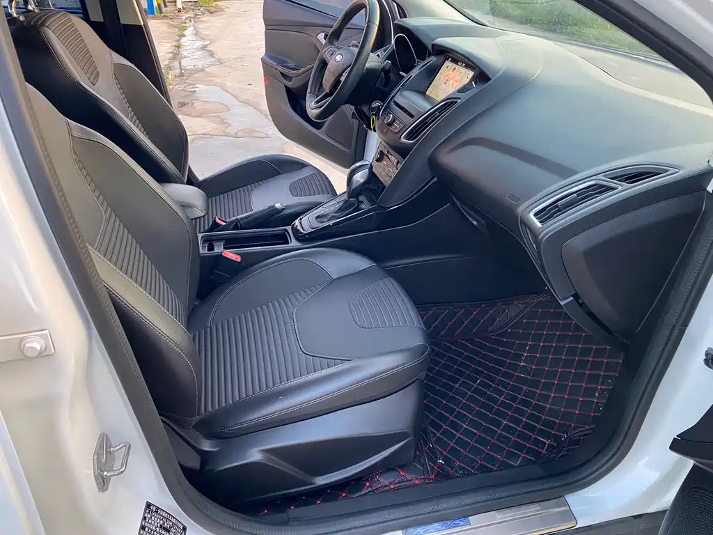 Ford Focus — миниатюра 8
