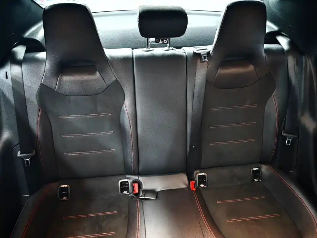 Mercedes-Benz CLA (Import) — миниатюра 11