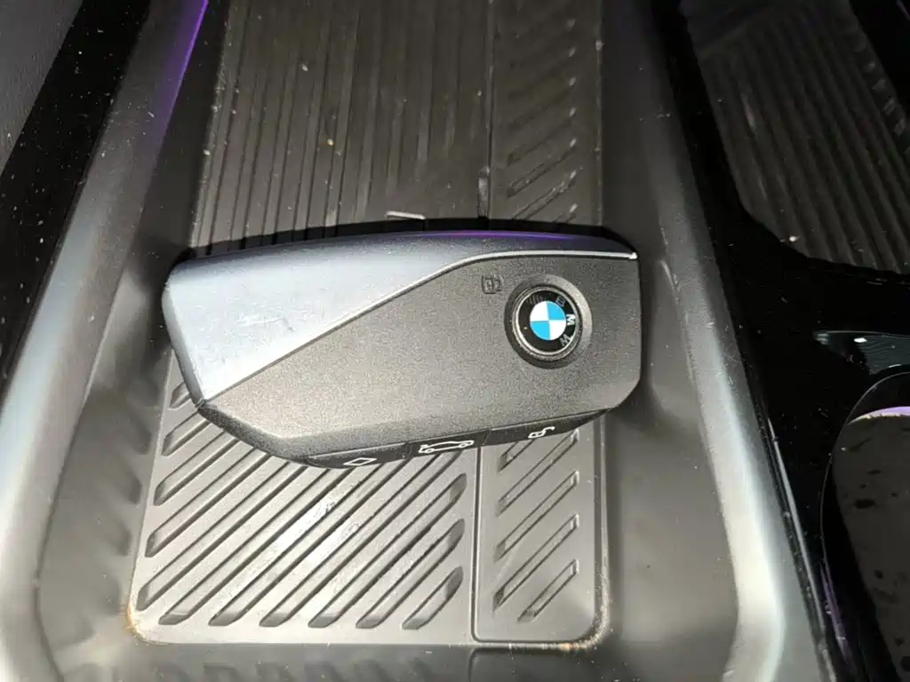 BMW i5 — миниатюра 9