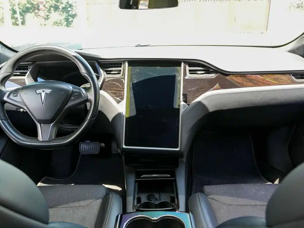 Tesla Model S — фотографии объявления, Фото 19